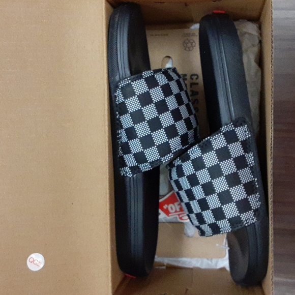🎒 2/$30 👟 Vans Range Youth Slide Sandals Checker Dot Black Sz 3 NWT - Picture 9 of 9